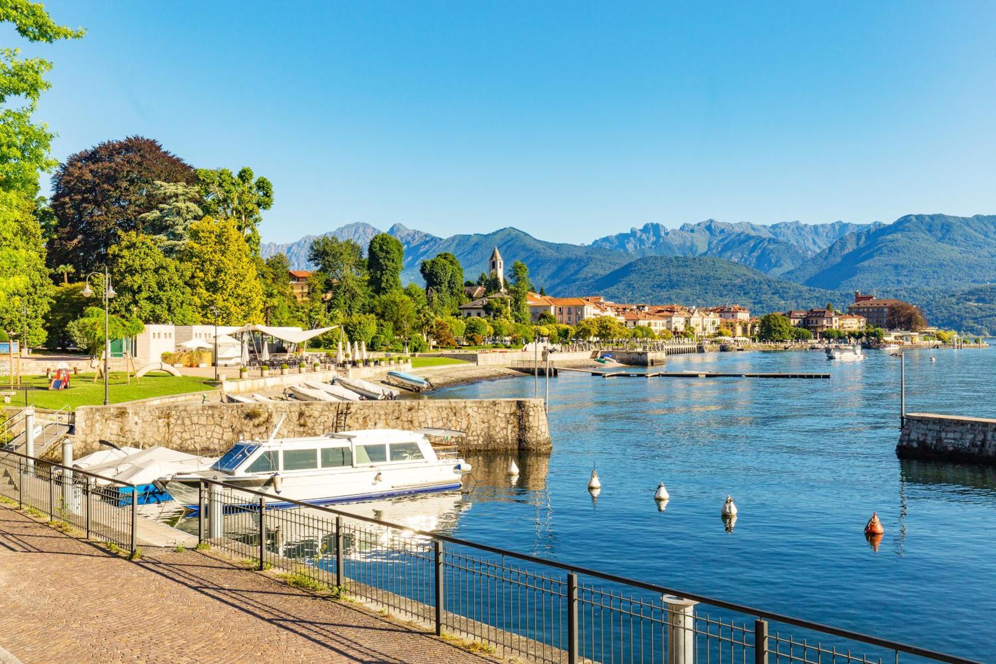 Petalo Bianco 100M From Lake - Happy Rentals 巴韦诺 外观 照片
